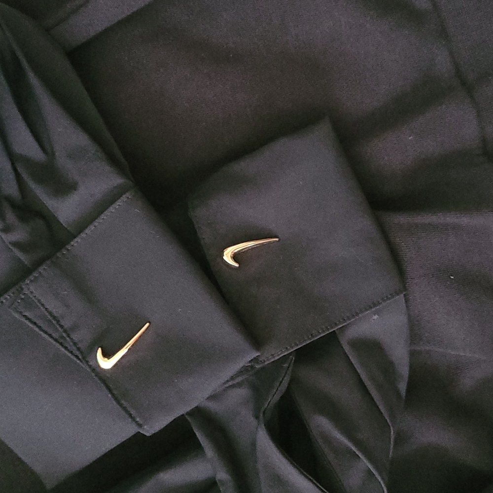 LAST 1 !!! Nike 2X Icon Clash Sportswear Hoodie - Picture 12 of 13